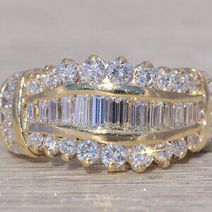 Baguette and Round Natural Diamond Ring in Yellow Gold